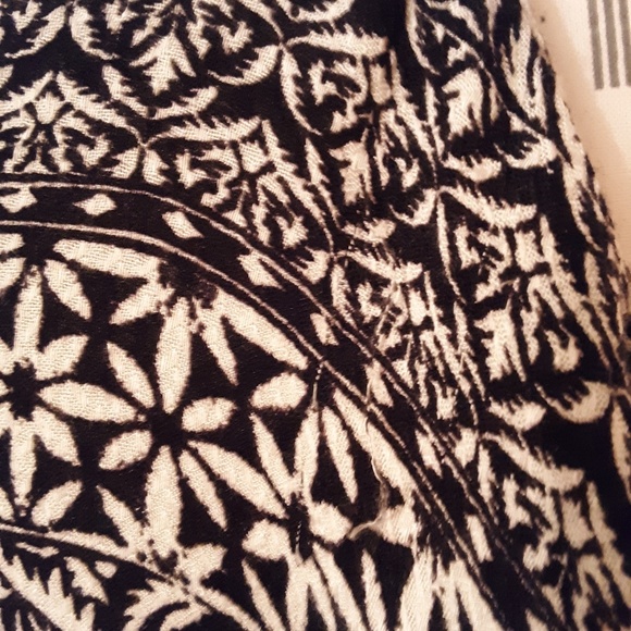 Bobeau Black White Multi Print Kimono size Small - Picture 4 of 8